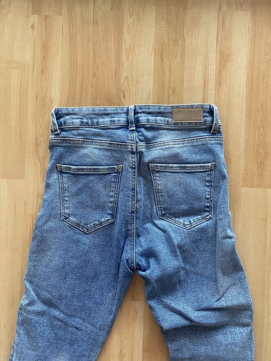 C&A Jeans: Jeans femme – Usato da Bevaix venduto da jpfund 3