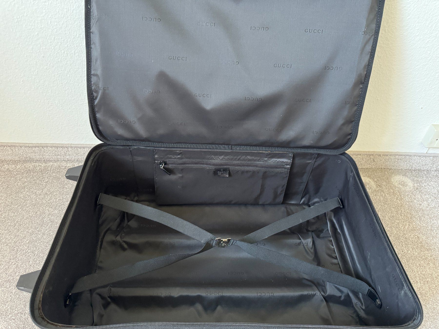 Gucci Valises de voyage: Gucci Rollkoffer Vintage – D'occasion à Zuerich par muzuto 2