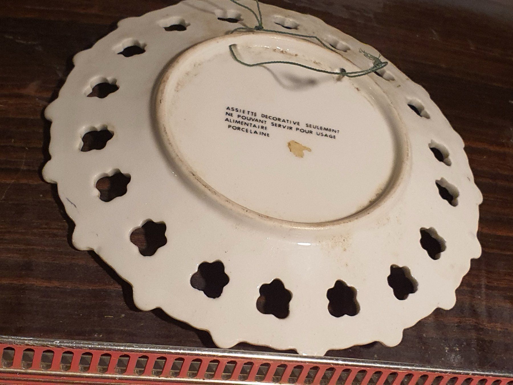 Teller: Assiette porcelaine anc. dorée murale – Gebraucht aus DUGNY (-Leytron) von Rdeny 2