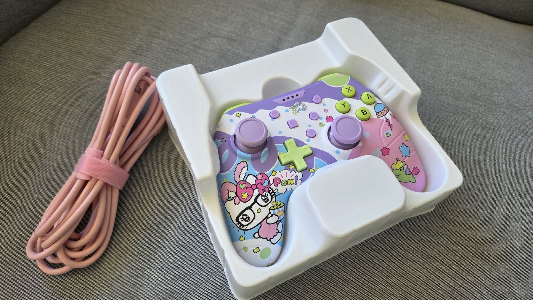 Controller: Hello Kitty Nintendo Switch Controller - Wenig benutzt – Nuovo (secondo la descrizione) da Basel venduto da thorninetyfive 1