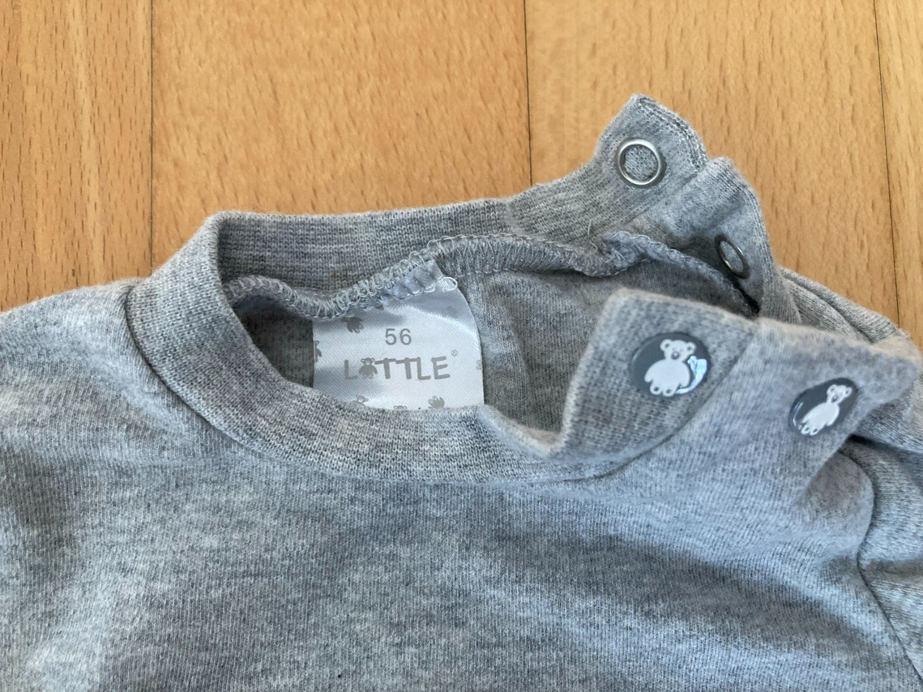 H&M Camicie, Top & T-shirt: T-Shirt "Little Zoo" – Usato da Muttenz venduto da Juvenile33 2