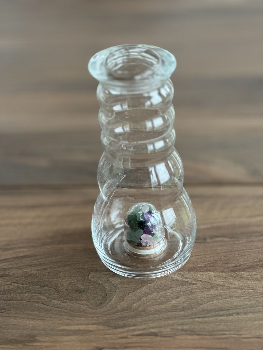 Caraffe: Glaskaraffe mit Edelsteinen – Usato da Steckborn venduto da smilla70