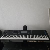 Yamaha MODX7+ Synthesizer inklusive Tasche gebraucht