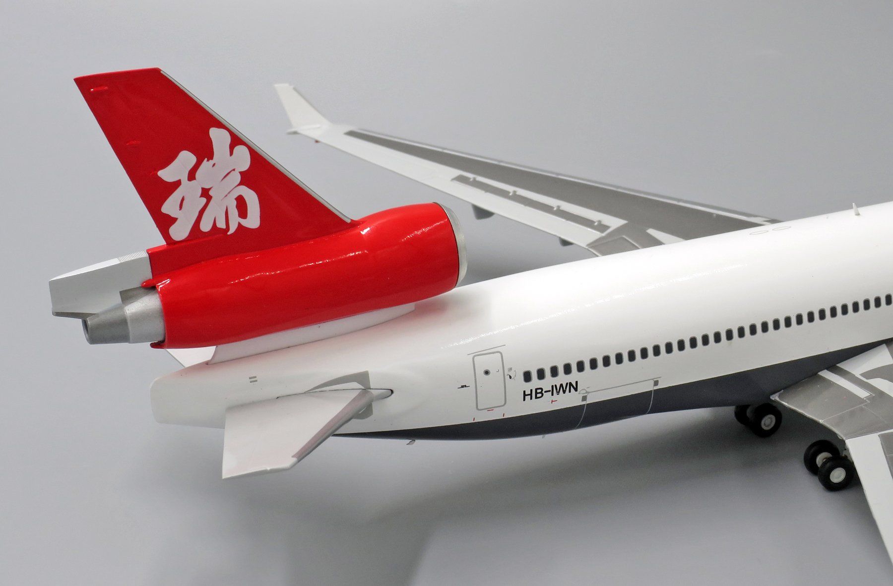 Swissair Kits de montage: MD-11 SWISSAIR – Neuf avec emballage d'origine à Morges par iljamuromez 4