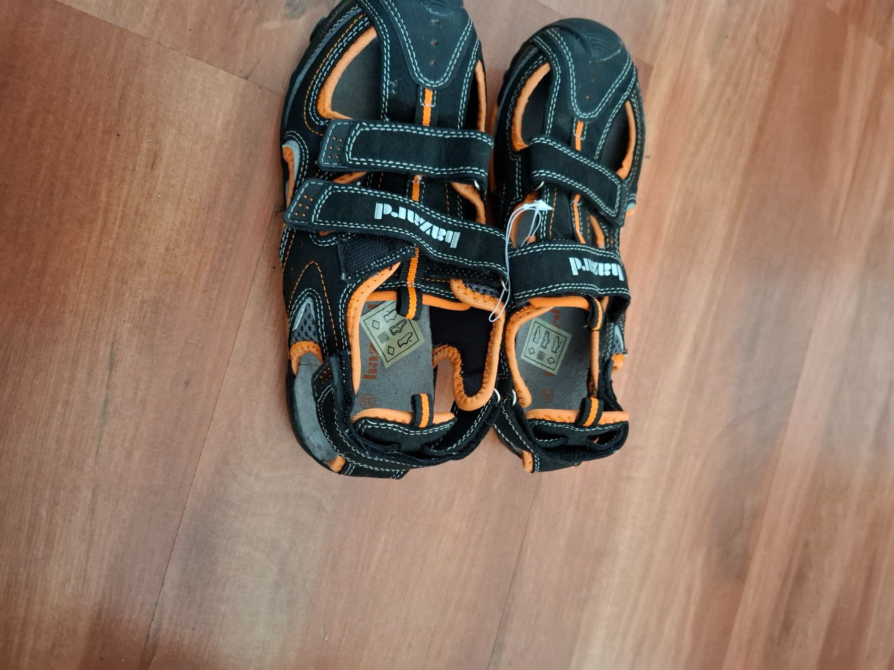 Scarpe per ragazzi: Sandalen Gr. 35 NEU  ***TOP-Preis*** – Nuovo (secondo la descrizione) da Roggwil BE venduto da Konda 1