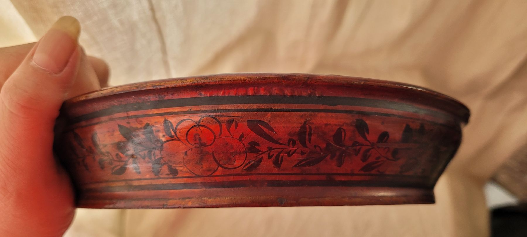 Piatti di portata: Plat en laque ancien, signé – Usato da Vevey venduto da lba_dd82 1