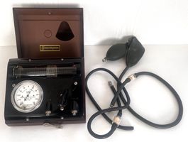 Antiker medizinischer Pneumothorax-Apparat ca. 30er/40er RAR