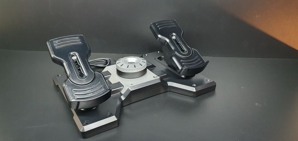 Logitech G Saitek Pro Flight Rudder Pedals - palonnier (Gebraucht) in ...