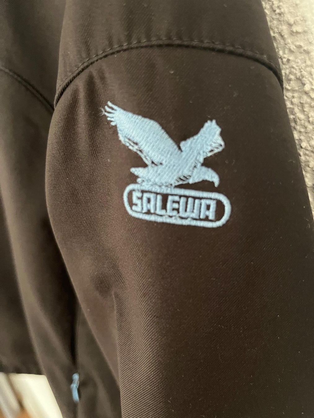 Salewa Giacche: Softshell - Jacke SALEWA  Grösse 40 schwarz – Usato da Lohn-Ammannsegg venduto da panywa 2