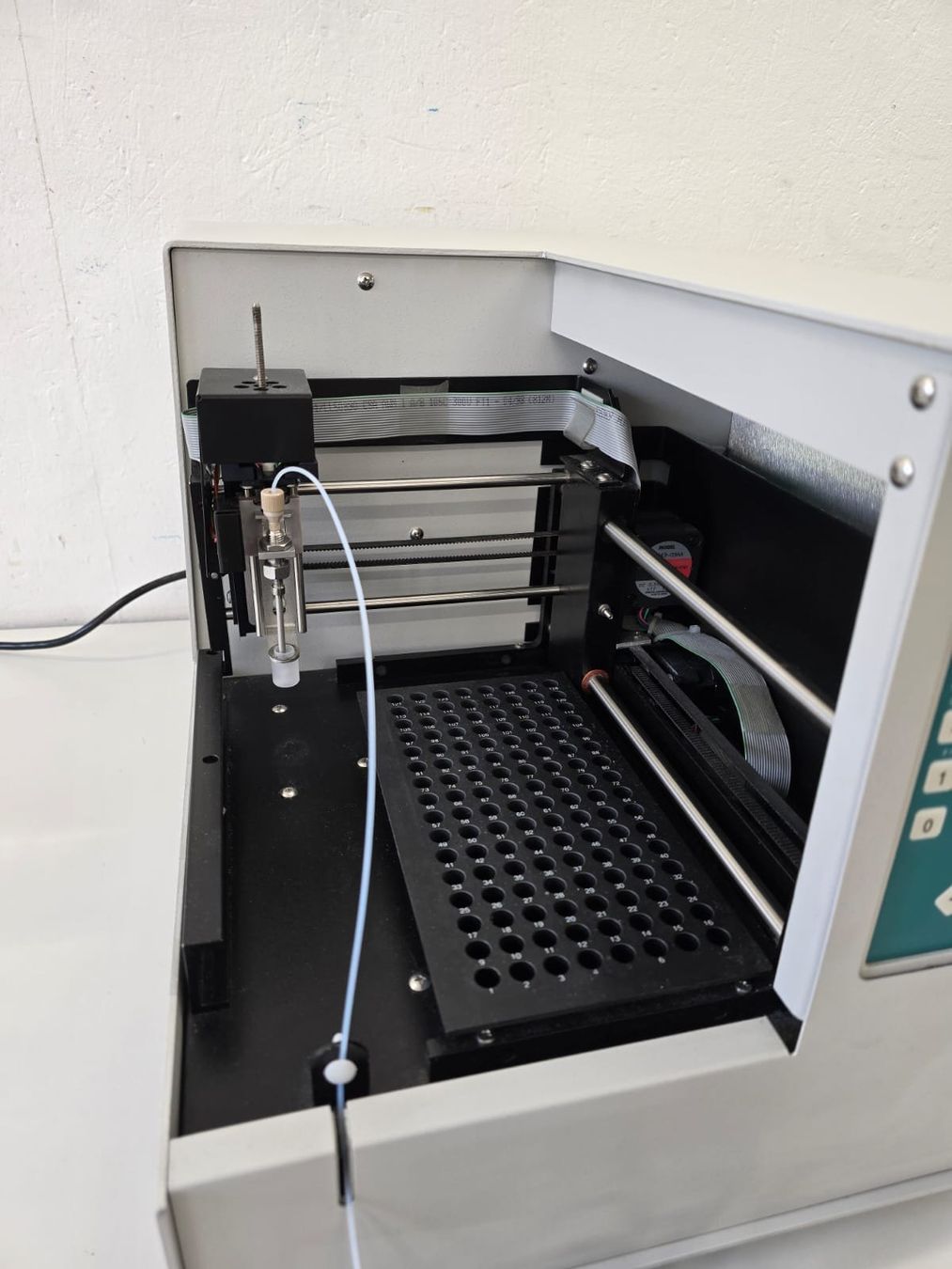 Metrohm Tutte le macchine: Metrohm 750 autosampler – Difettoso da Niederdorf venduto da LeptonAG_Labor 5