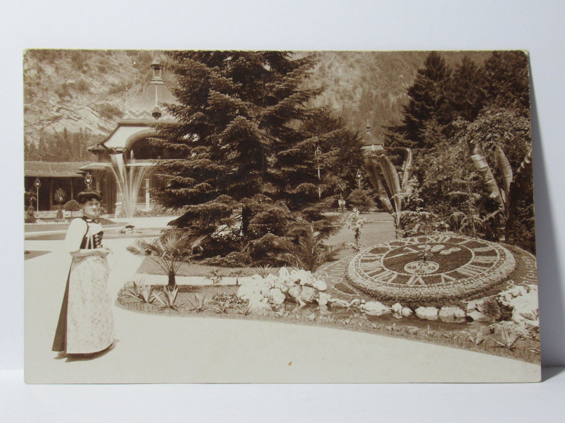 Ansichtskarten: Interlaken , Blumenuhr – Neu (gemäss Beschreibung) aus Grenchen von Bluemchen1900
