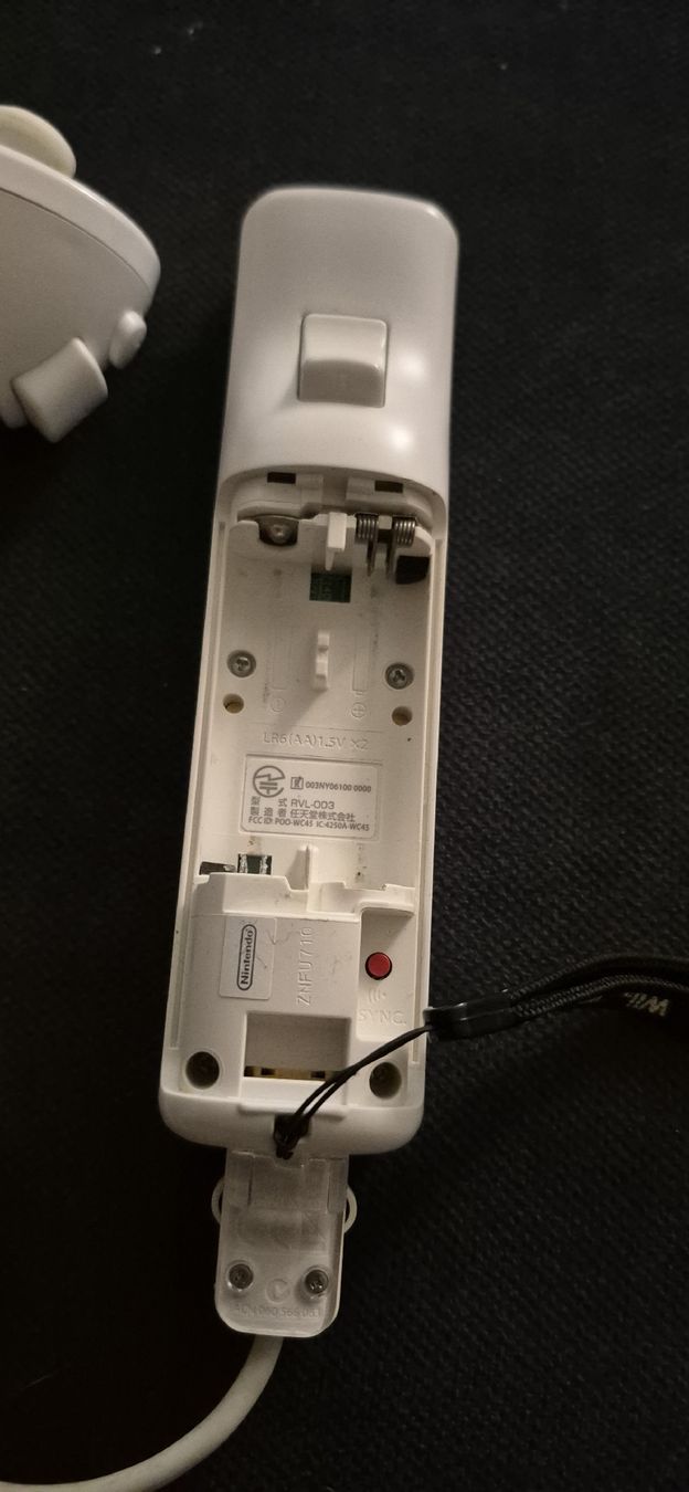 Nintendo Controller: WII MANETTE CONTROLLER NINTENDO BLANC RETRO GAMING COMPLET  – Gebraucht aus Grand-Lancy von luc111 5