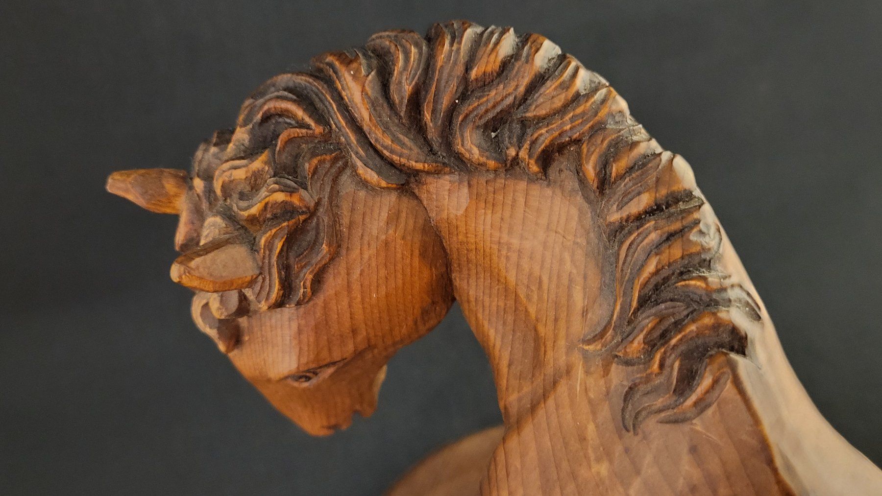 Statuette: Handgeschnitztes Pferd / Gaul – Usato da Basel venduto da spinne02 5