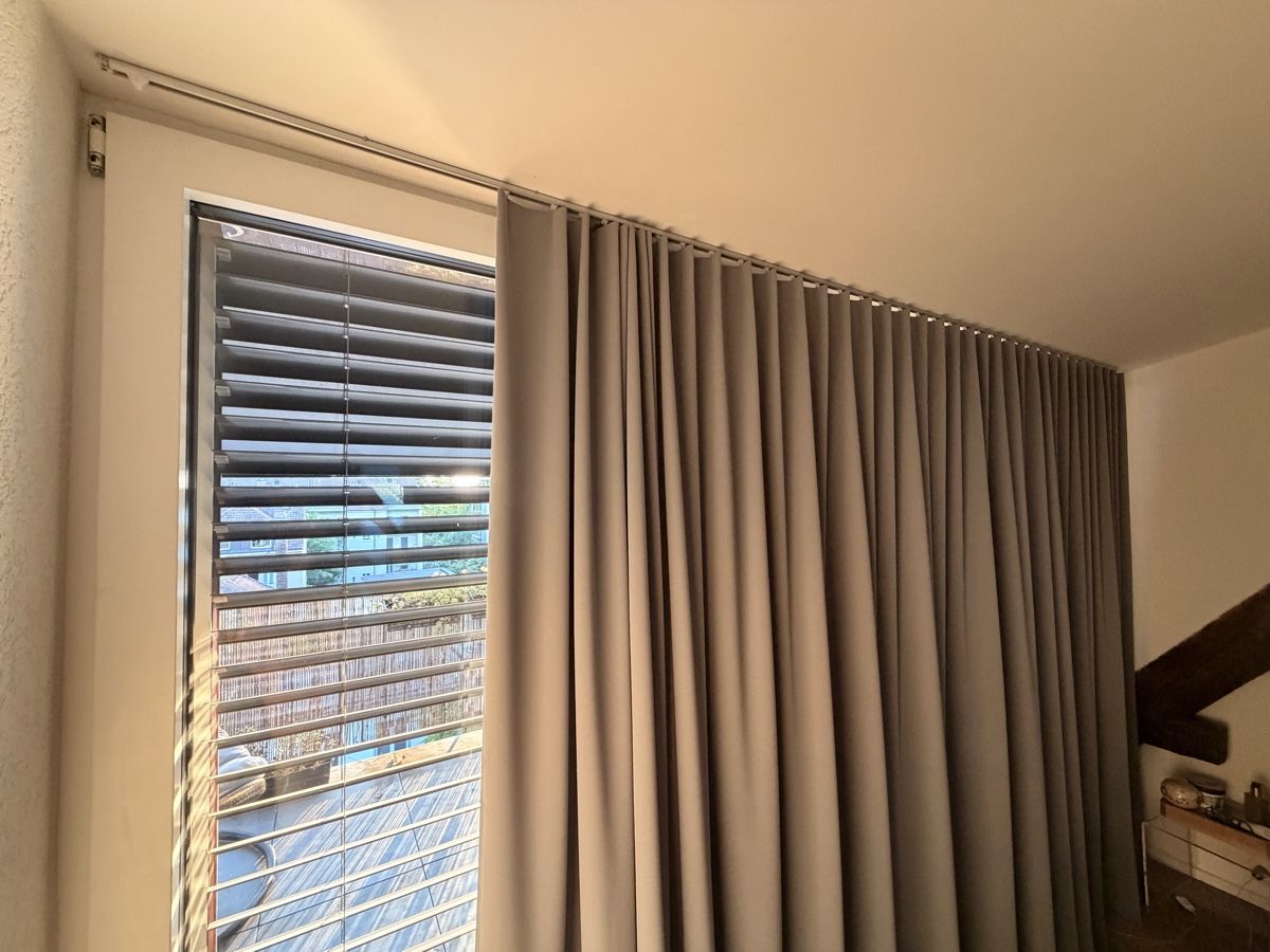 Rideaux: Curtains grey light blocking ready made – D'occasion à Basel par str_7k26 1