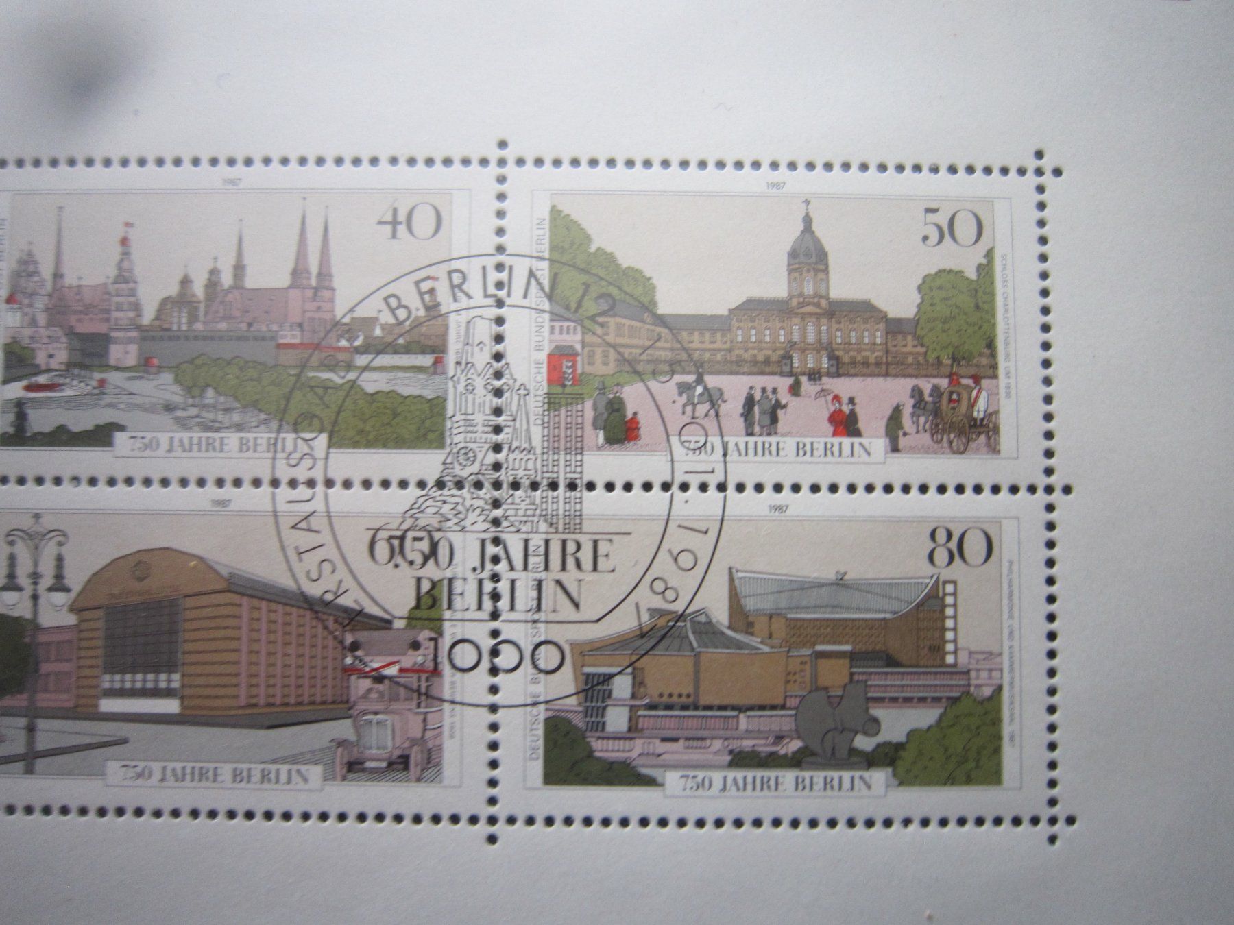 Tous les timbres: B1 Schöner Block 1987 Stempel Berlin – D'occasion à Giubiasco par sal_9j6w 2