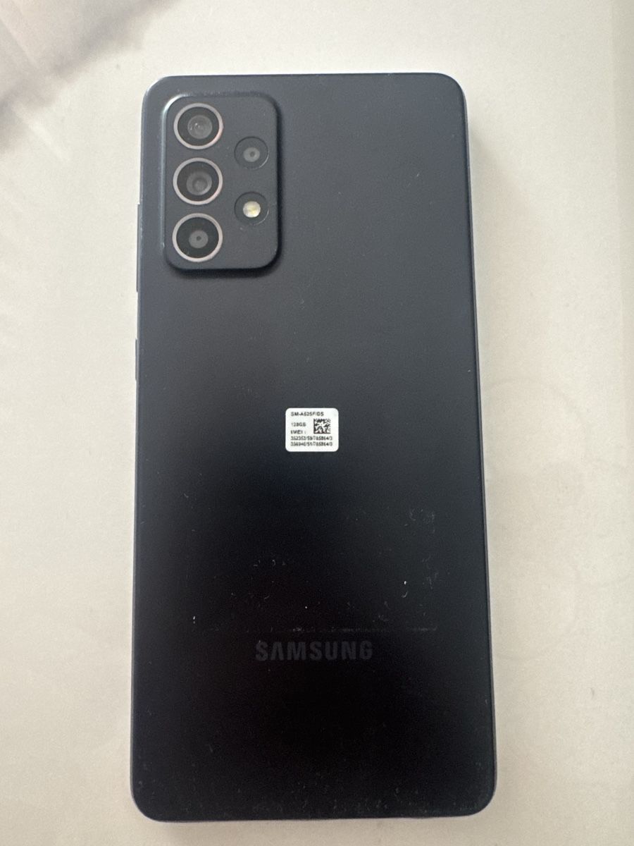 Samsung Handys / Smartphones: Samsung A52 128GB – Gebraucht aus Emmenbrücke von Laurelo 1