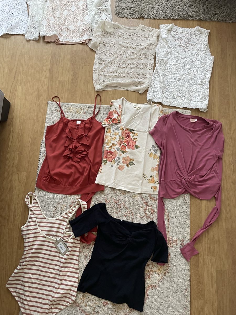 Kleiderpakete: Blusen/ T-Shirts – Gebraucht aus Luzern von sil_6mrn 1