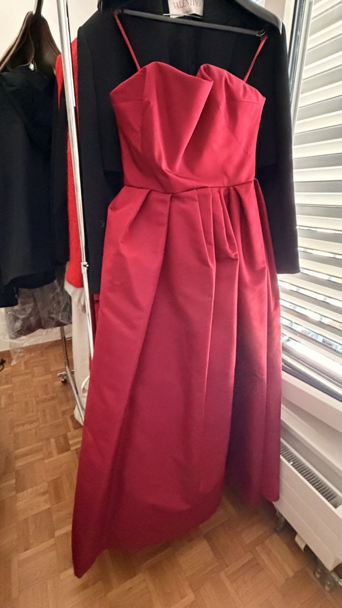 Carolina Herrera Vestiti: Carolina Herrera red silk tafta dress – Nuovo (secondo la descrizione) da Genève venduto da val_rp9x 2