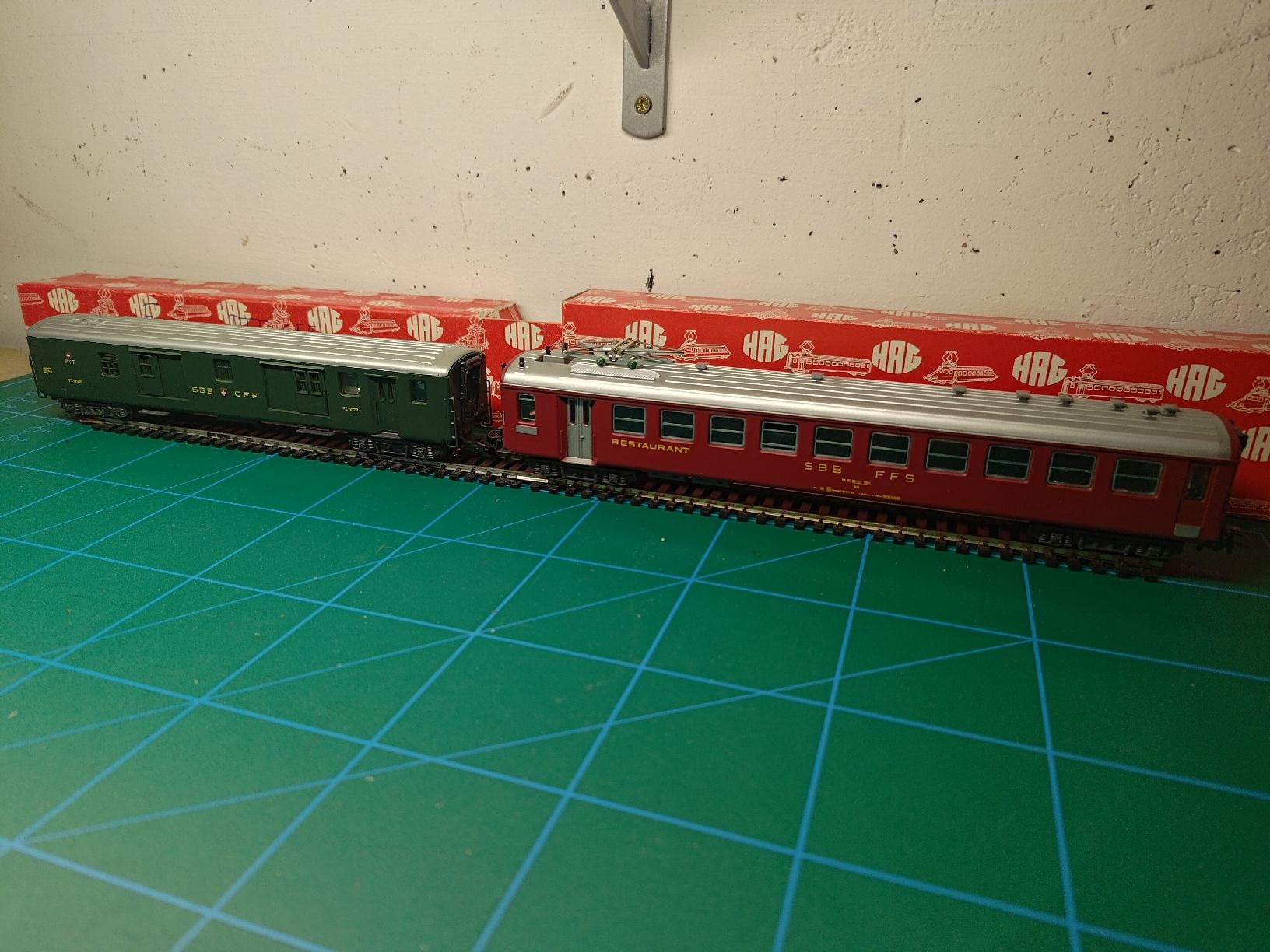 Hag Modellini di ferrovie: Wagon HAG Post et Restaurant – Nuovo (secondo la descrizione) da Chavannes-de-Bogis venduto da Skyhawk3