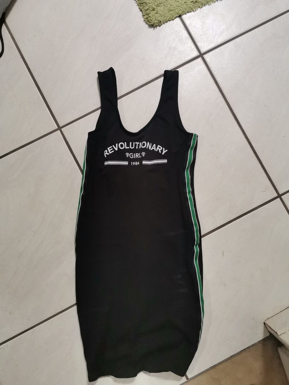 Vestiti: Lässiges Kleid Gr. S – Nuovo (secondo la descrizione) da Therwil venduto da JeannysTrendStyle