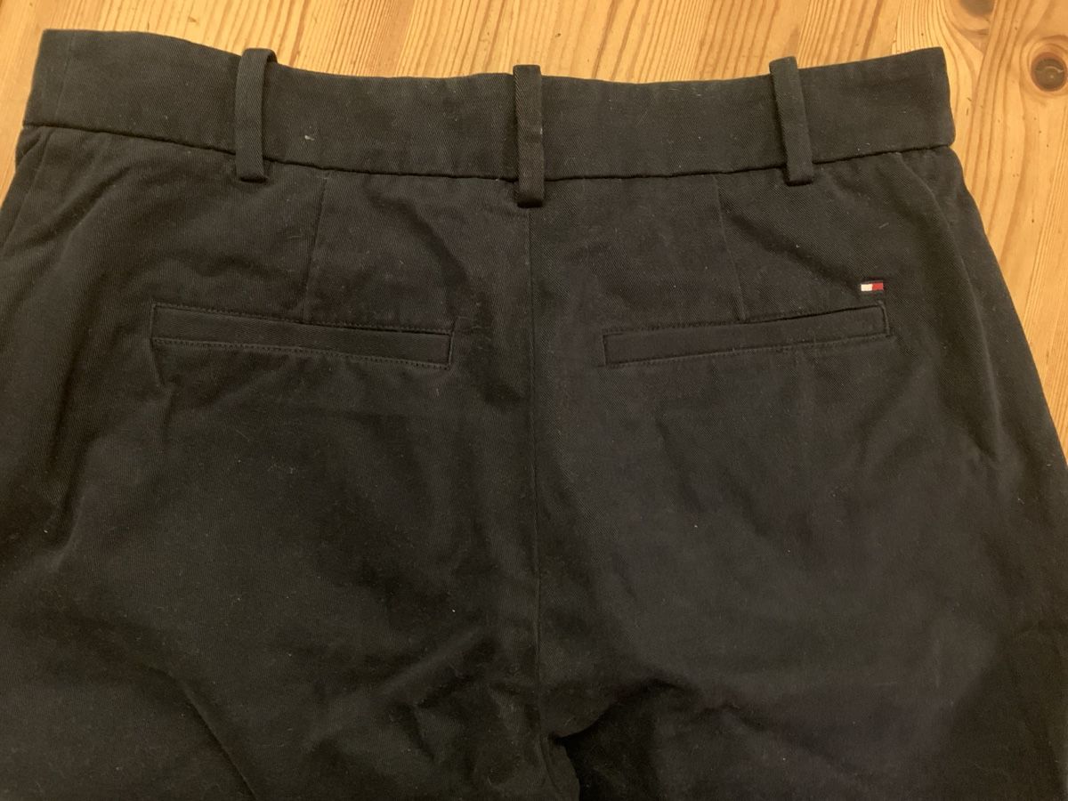 Tommy Hilfiger Pantaloni: Tommy Hilfiger Hose, dunkelblau, Gr. 36 – Usato da Amriswil venduto da rah_hd2j 2