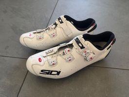 Radschuhe Sidi Grösse 44 Carbon Sole weiss gebraucht