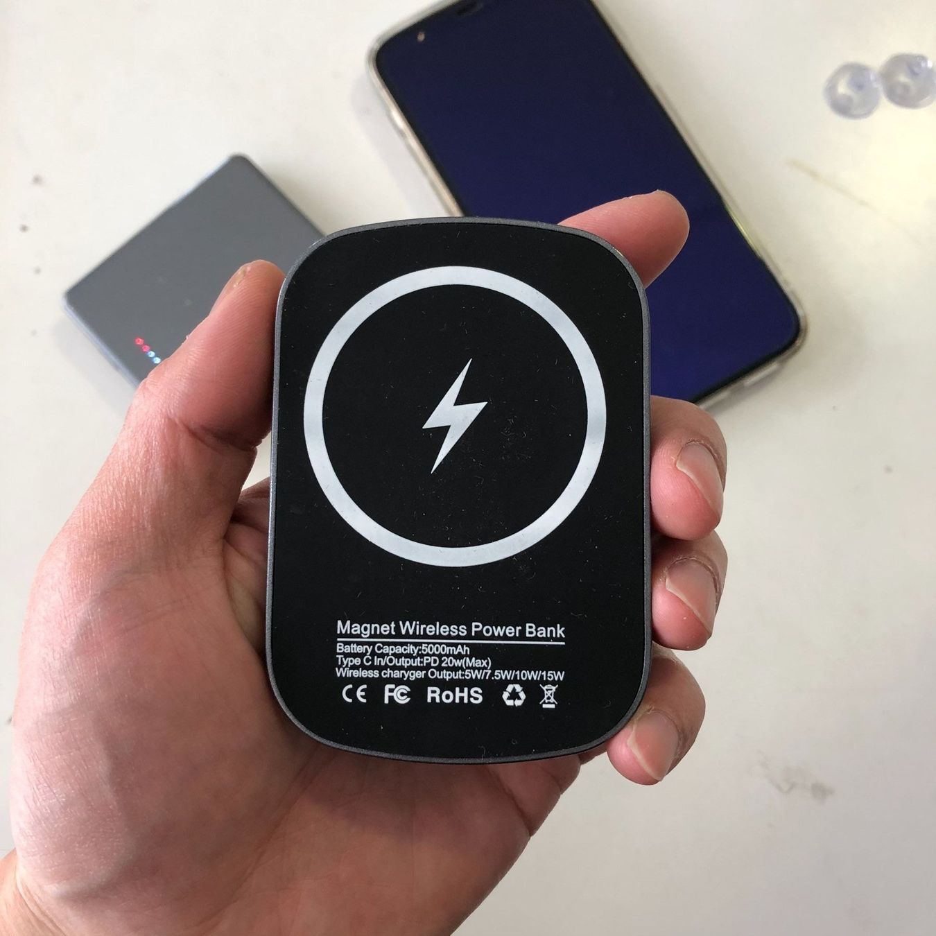 Covers & Schutzfolien: Batterie portable Mag-safe pour iPhone samsung – Neu und originalverpackt aus Morges von DigiAC 4