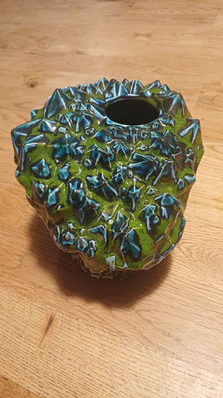 Vasi & Recipienti: Spezielle Keramik Vase – Usato da Flawil venduto da Naphtali 2