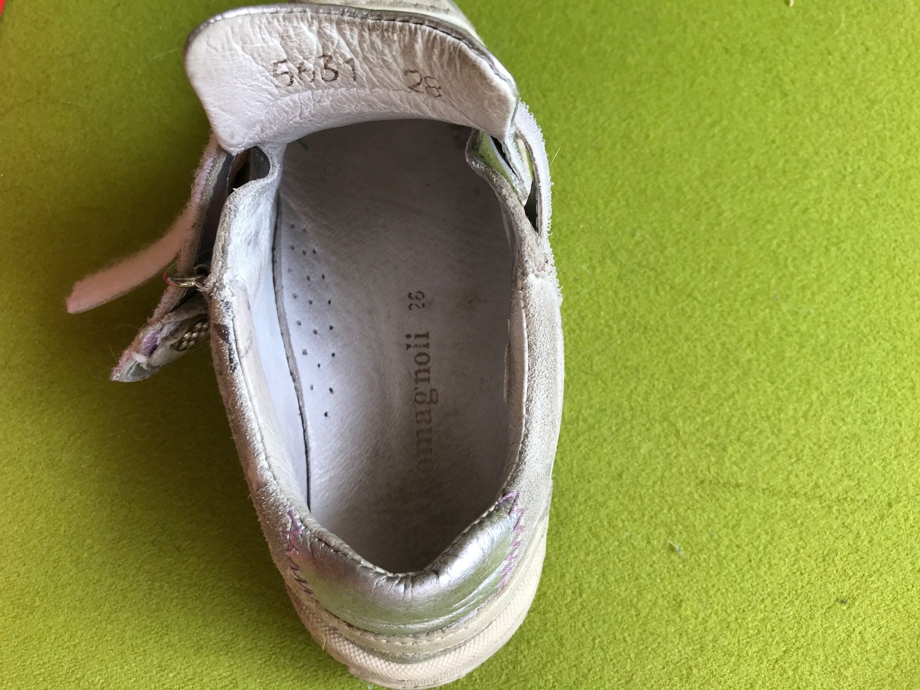 Scarpe per ragazze: Klasse Leder Halbschuhe 28 – Usato da Basel venduto da rosna 4