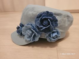 Sommerlicher Denim Hut mit Blumen