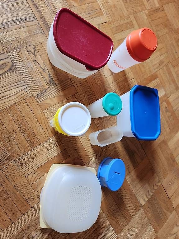 Tupperware Behälter & Ähnliches: Tupperware Mehrteiliges Set 12Teile mit Deckel – Gebraucht aus Gstaad von Meiel2020