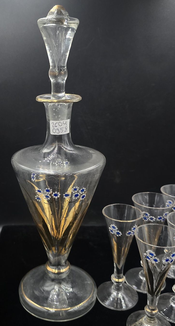 Karaffen: Vintage-Set Glaskaraffe mi Gläsern – Gebraucht aus Rorschacherberg von snOOpydOg11 7