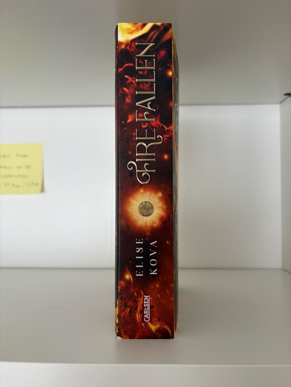 Libri: Fire Fallen - Elise Kova – Nuovo (secondo la descrizione) da Steffisburg venduto da elsa.catalina 2