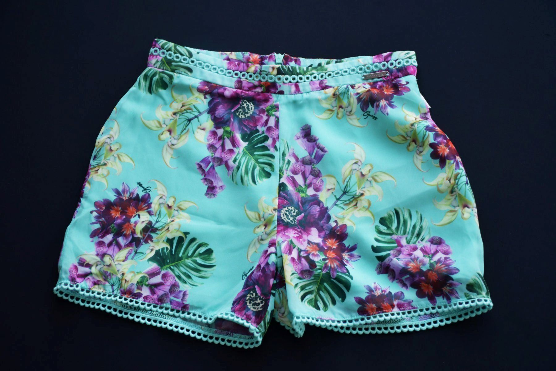 Guess Hosen: neu Shorts von Guess gr. 140 – Neu und originalverpackt aus Nuglar von Korsika2