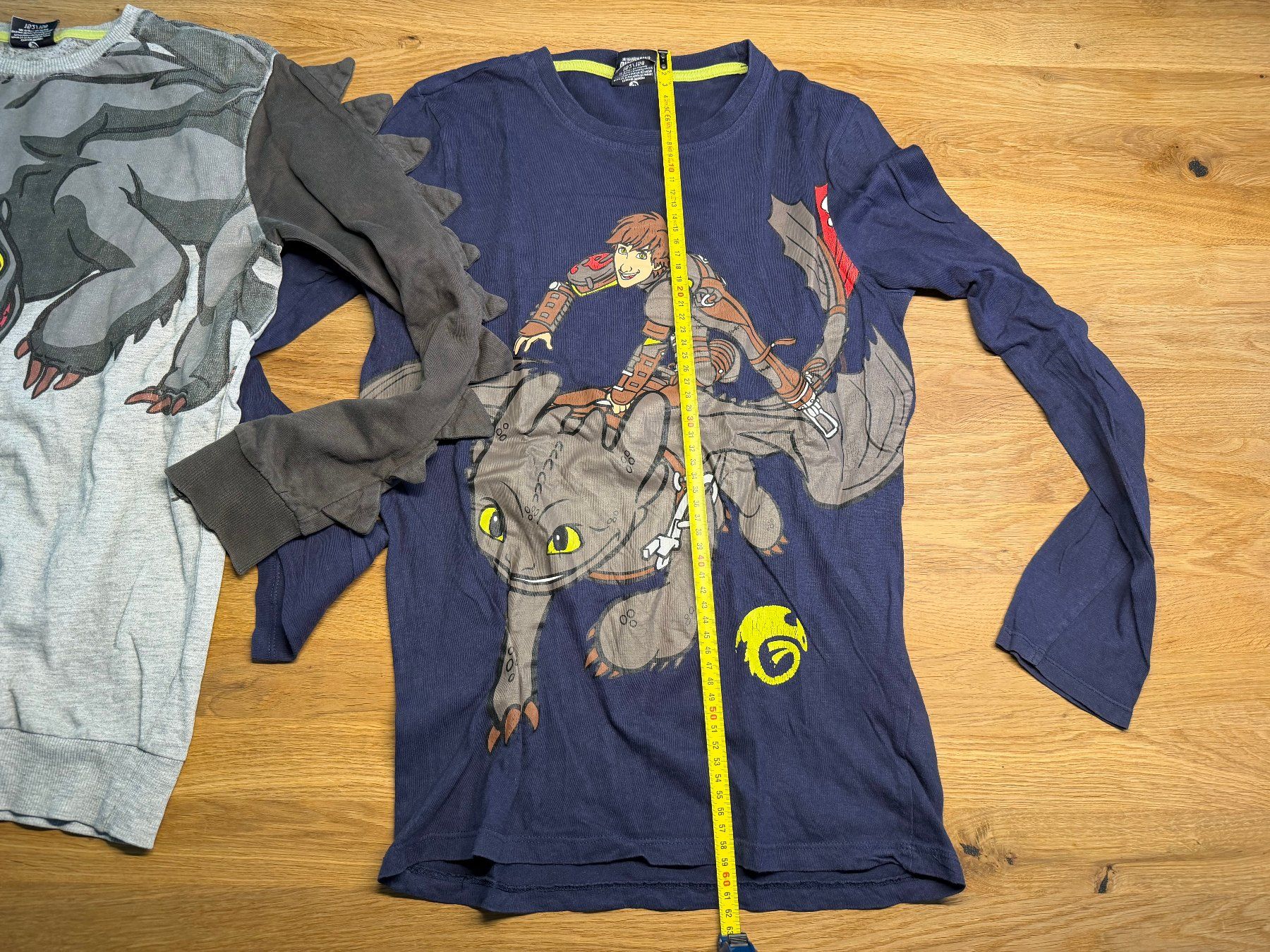 Lotti di vestiti: Pullover und Swatshirt Drachenzähmen Dragon Gr. 152/158 – Usato da Schlieren venduto da Creichen1 4