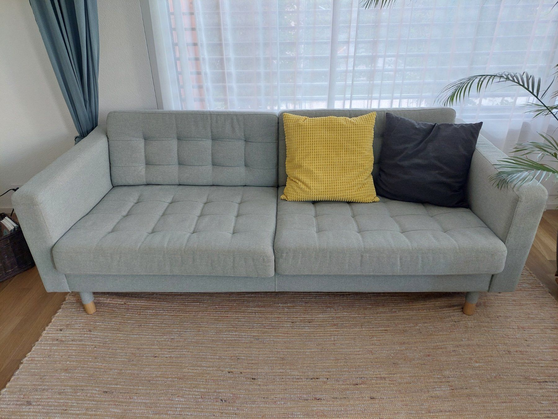 Sofas: modernes und gut erhaltenes Sofa – Neu (gemäss Beschreibung) aus Niederweningen von Waltera0 1