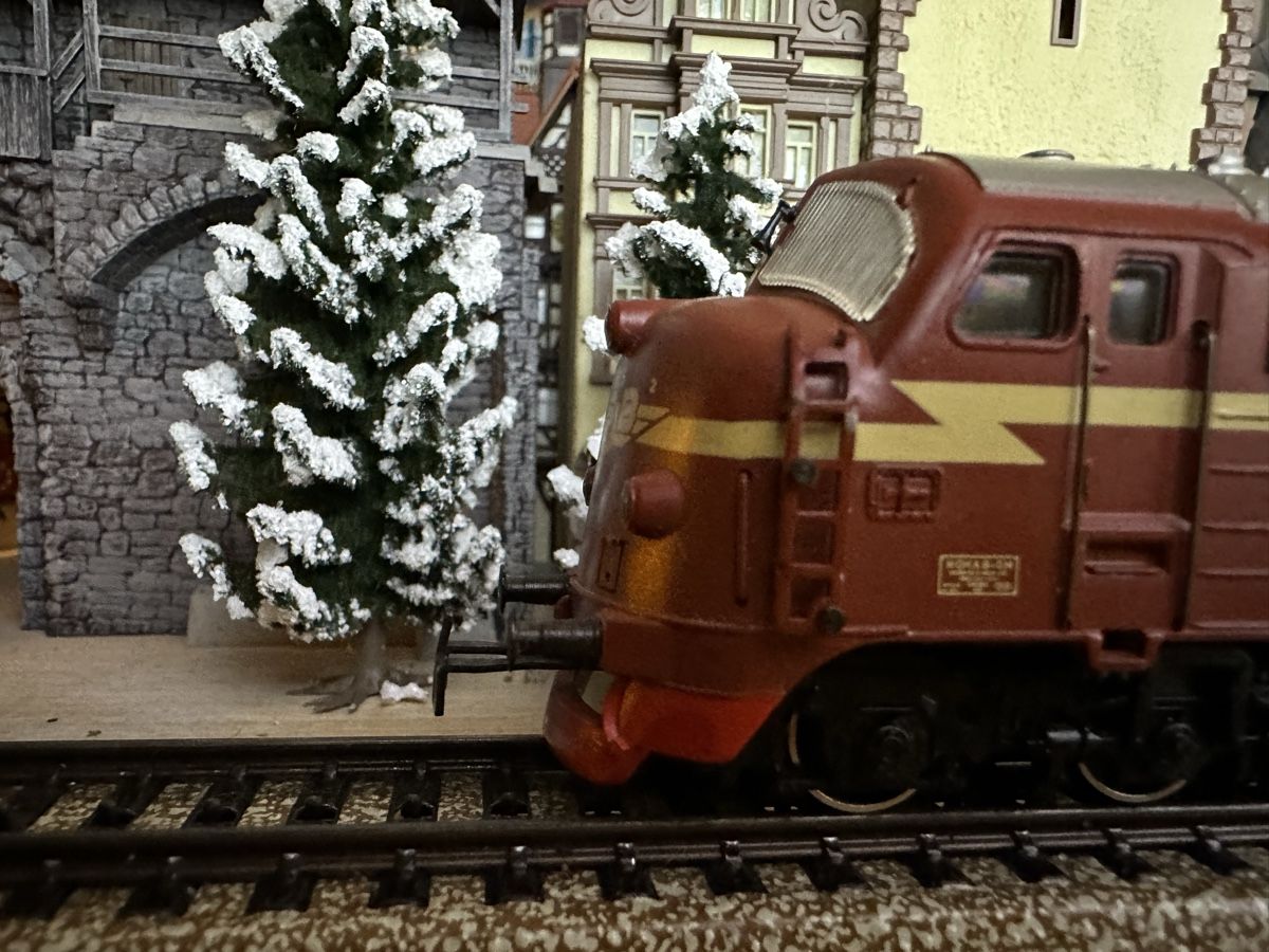 Märklin Modellini di ferrovie: Märklin 3143 NSB BR Di 3 – Usato da Lupsingen venduto da New-Haven 1