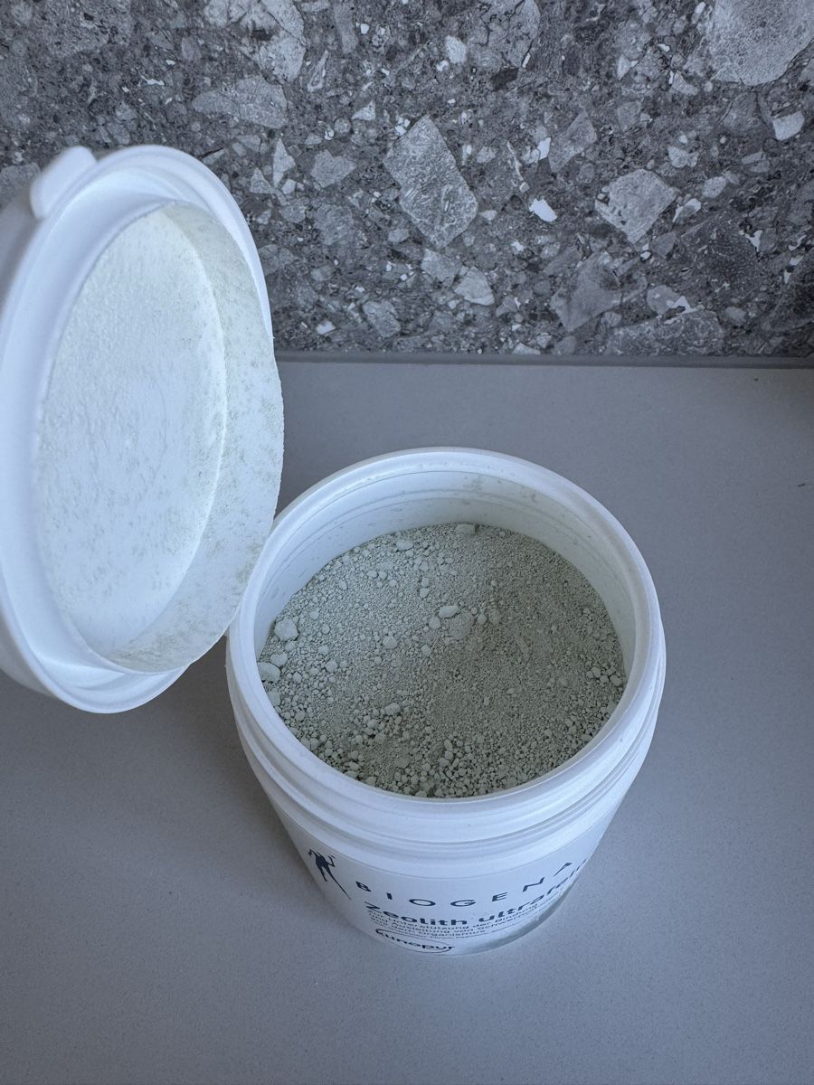 Cibi & Specialità: Biogena Zeolith ultrafein – Nuovo e nell'imballaggio originale da Rapperswil SG venduto da walzvalerie 2