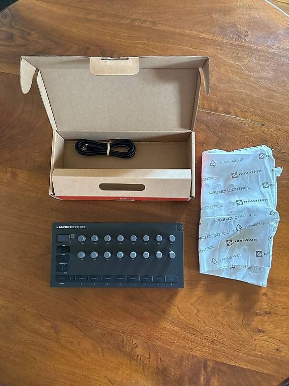 Strumenti musicali: Novation Launch Control 3 en parfait état – Usato da Yverdon-les-Bains venduto da blu_gf7v 3