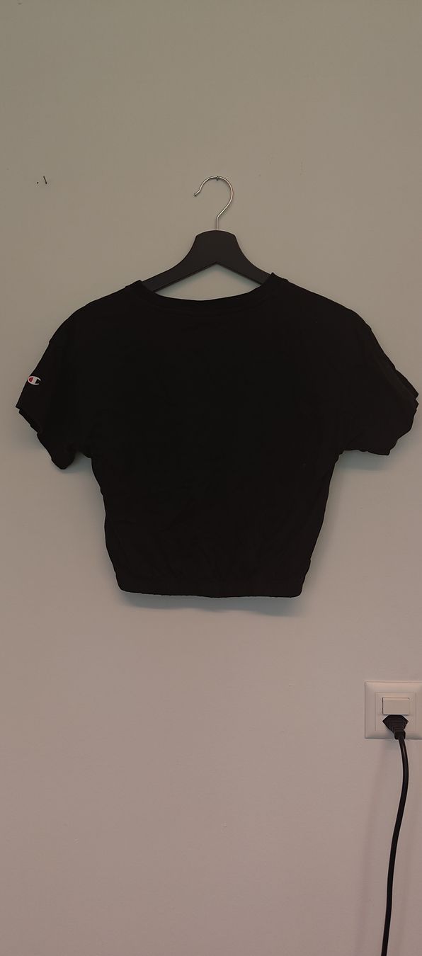 T-shirt: T-Shirt von Champion grösse M – Usato da Schwerzenbach venduto da VityaCrafts 1