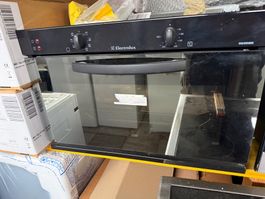Neuer Backofen Electrolux 60cmx 39cm Ausstellungsstück 299,-