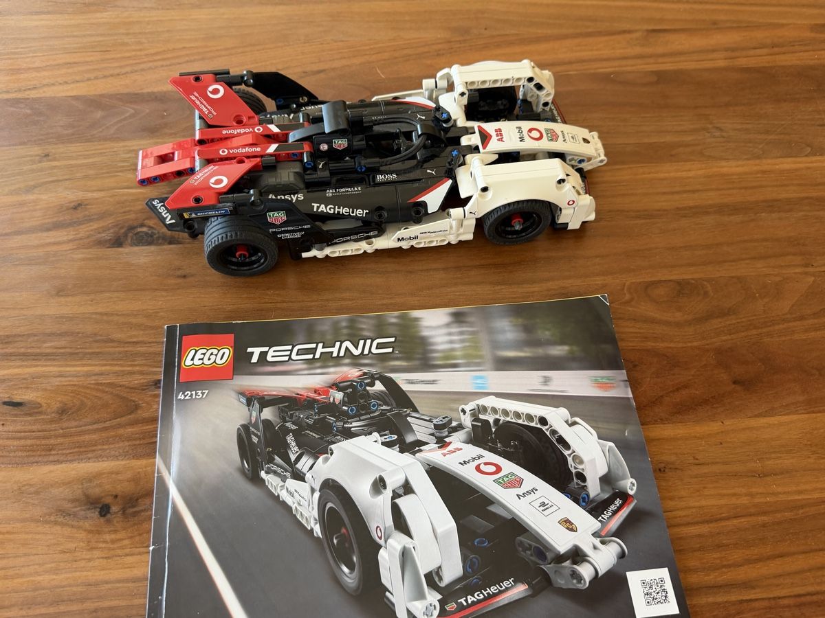 Lego Kit di costruzioni: LEGO Technic Porsche Formula E 42137 – Nuovo (secondo la descrizione) da Nyon venduto da jonasbz 5