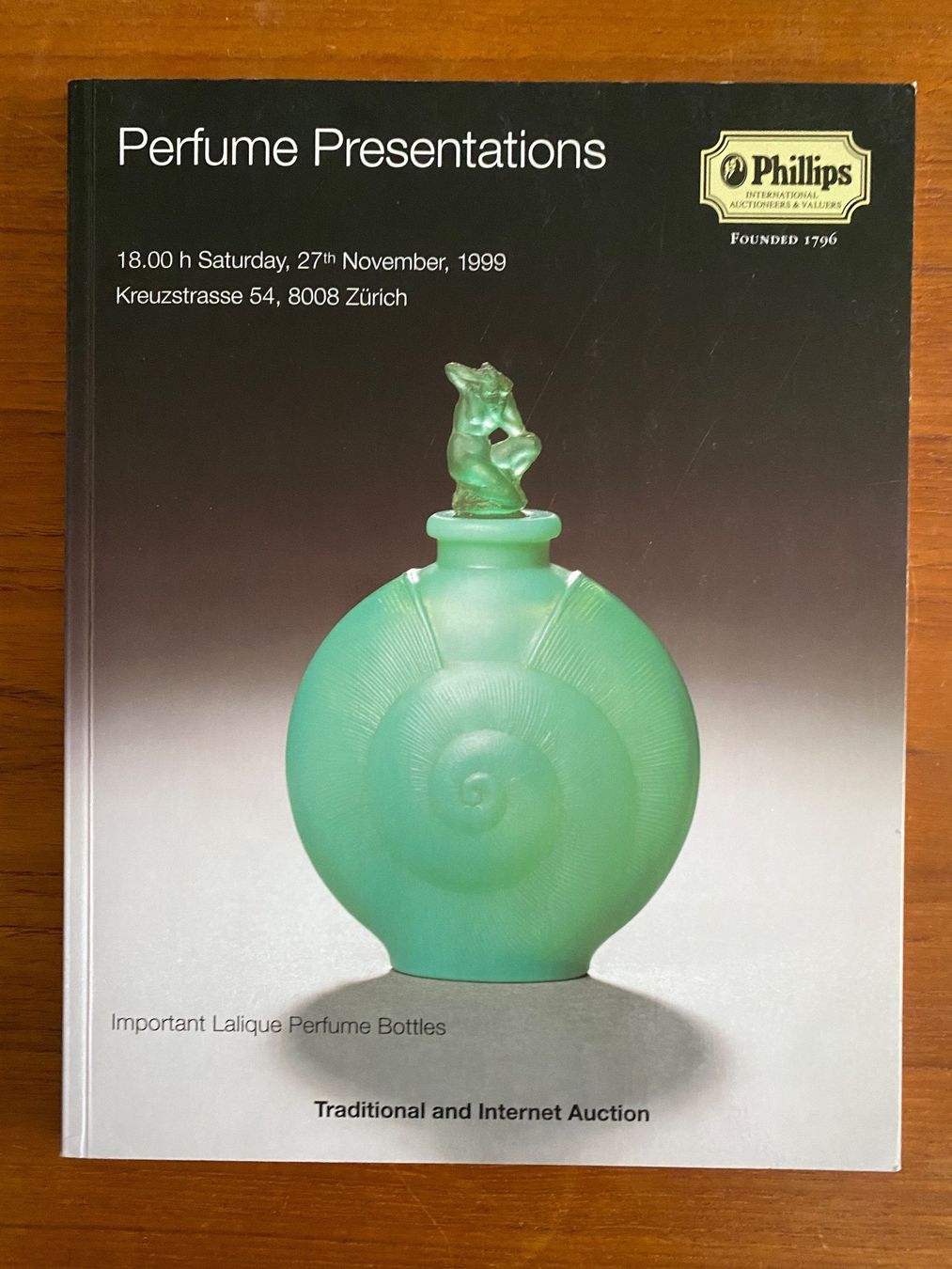 Libri: PERFUME BOTTLES - PARFÜM Flacons PHILLIPS AUKTIONSKATALOG – Usato da Zürich venduto da lesgarcons 2