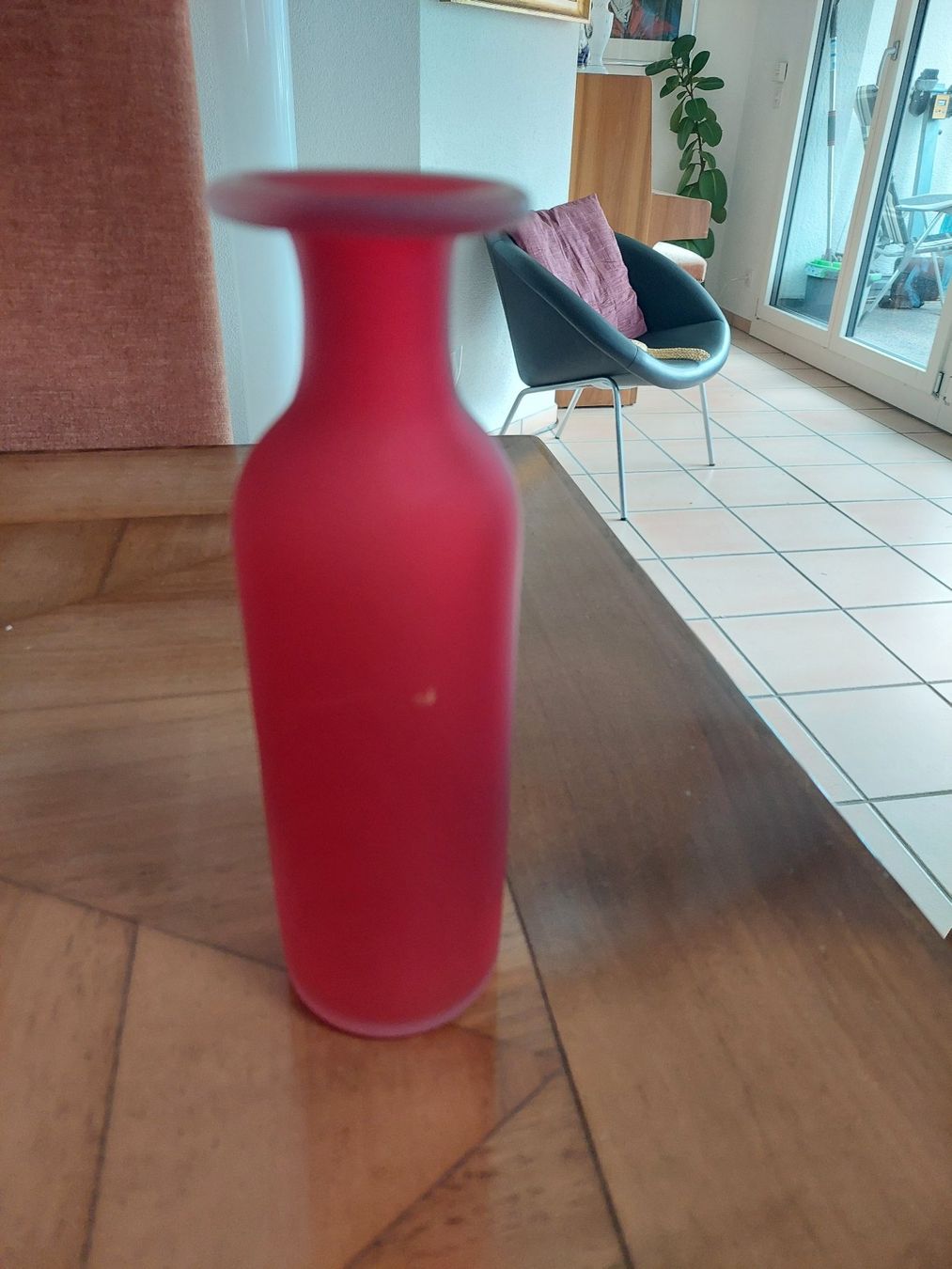 Murano Vasen & Gefässe: Murano Glas Vase, dunkelrot, mit Marke – Gebraucht aus Hergiswil NW von maiette-23.N 2