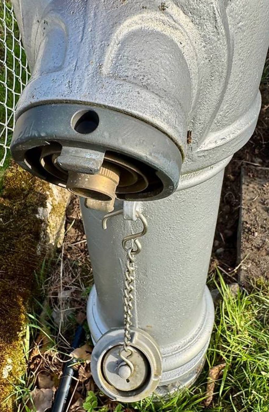 Rubinetteria: Hydrant - VonRoll - Wasserverteiler Garten - Exklusivität – Usato da Riedtwil venduto da amRing 2