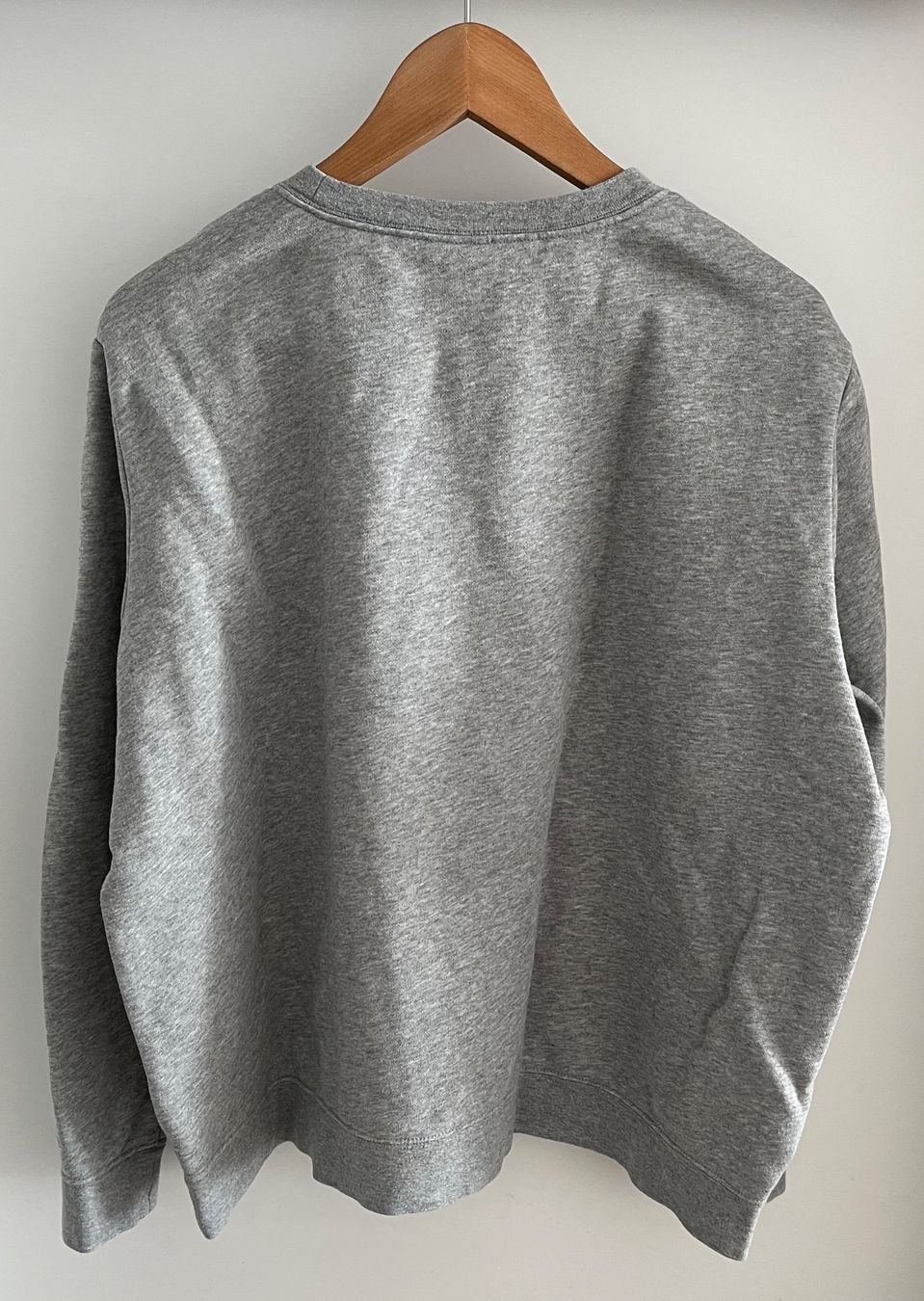 Nike Pullover & Sweatshirts: Nike Sweatshirt grey heather Grösse XL Short – Gebraucht aus Zollikon von Svch 4