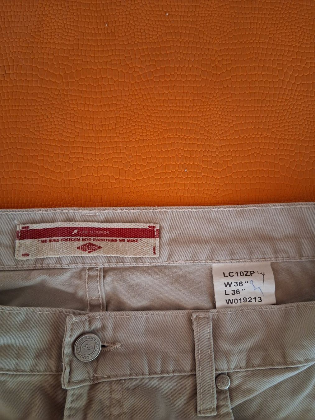Lee Jeans: Lee Cooper beigefarbene Herrenjeans Gr.36/36 – Usato da Dottikon venduto da Storm990 2