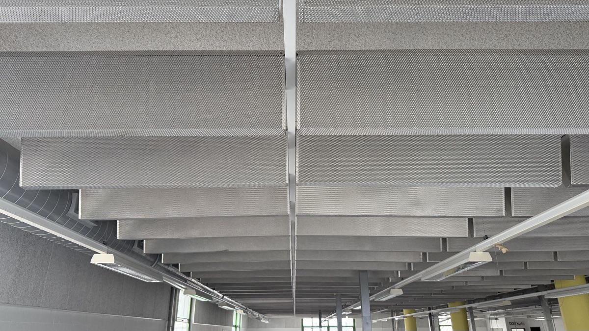 Altri accessori: Akustikelement Aluminium hochwertig – Usato da Solothurn venduto da Airsal1986 1