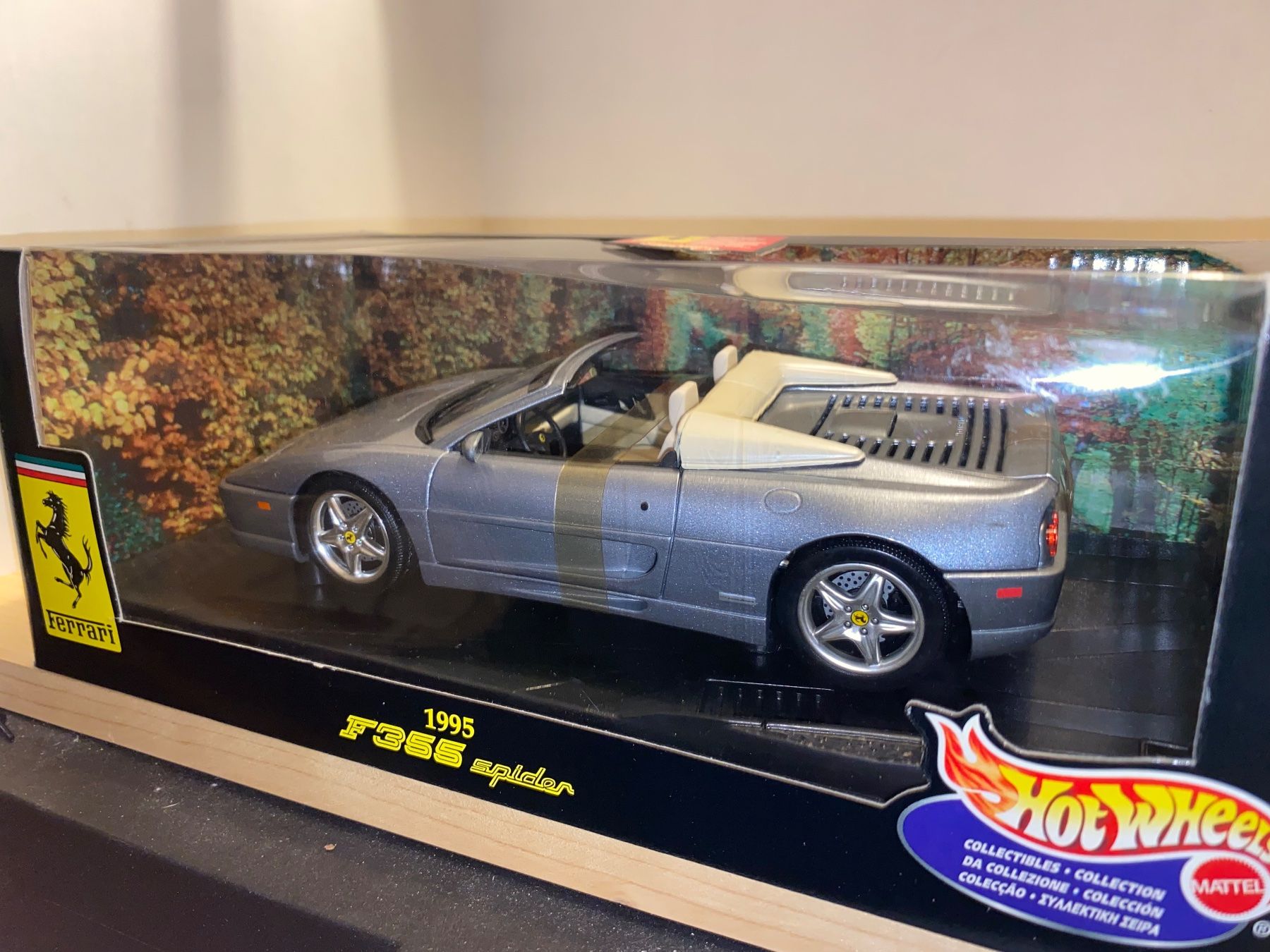 Ferrari Modellini d'auto: Ferrari F355 Spider - 1/18 – Nuovo (secondo la descrizione) da Wohlen AG venduto da PrivatSammlung 1