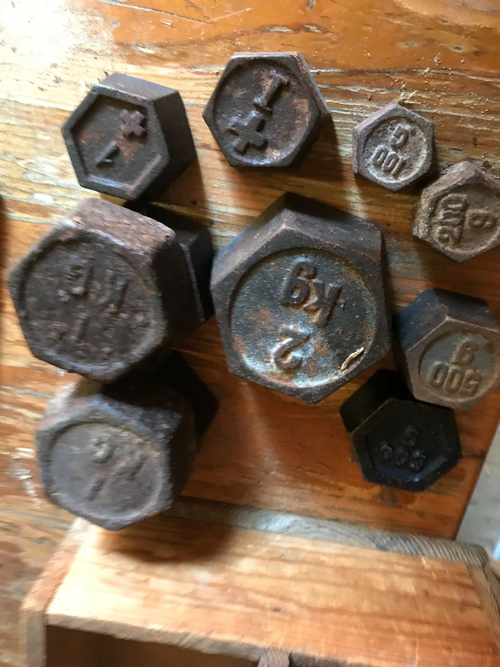Bilance e pesi: Antike Gewichte, Gewichts-Set mit Holzbox, Vintage Set! – Usato da Wil/SG venduto da Andyshop 3